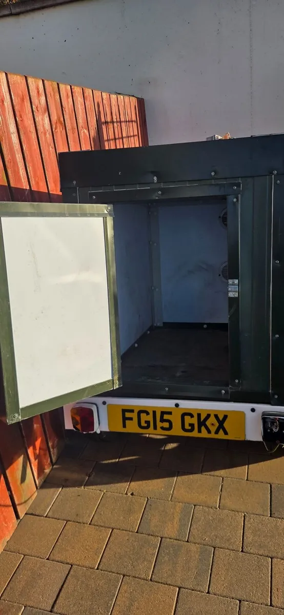 Dog trailer - Image 2