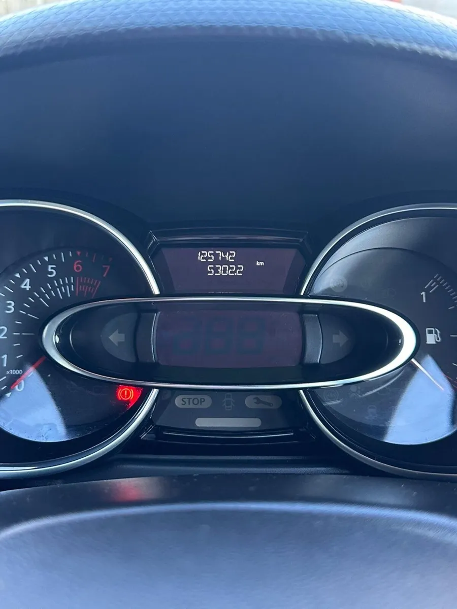 Renault Clio - Image 4