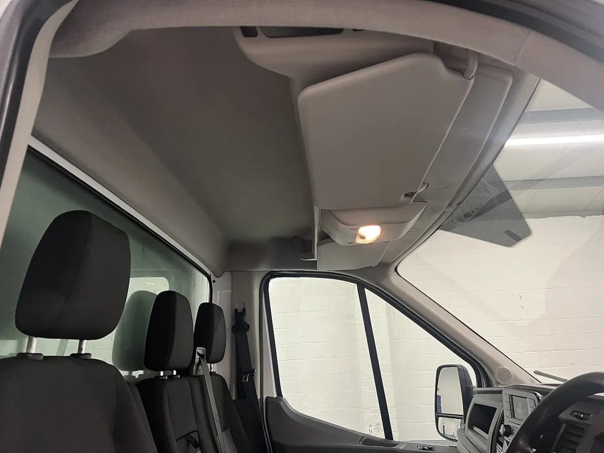 2022 Ford Transit Luton Box Van - Image 3