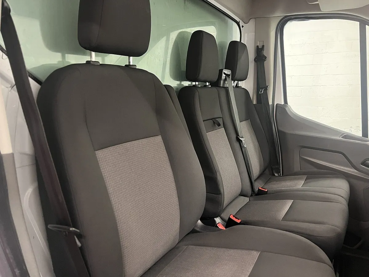 2022 Ford Transit Luton Box Van - Image 2