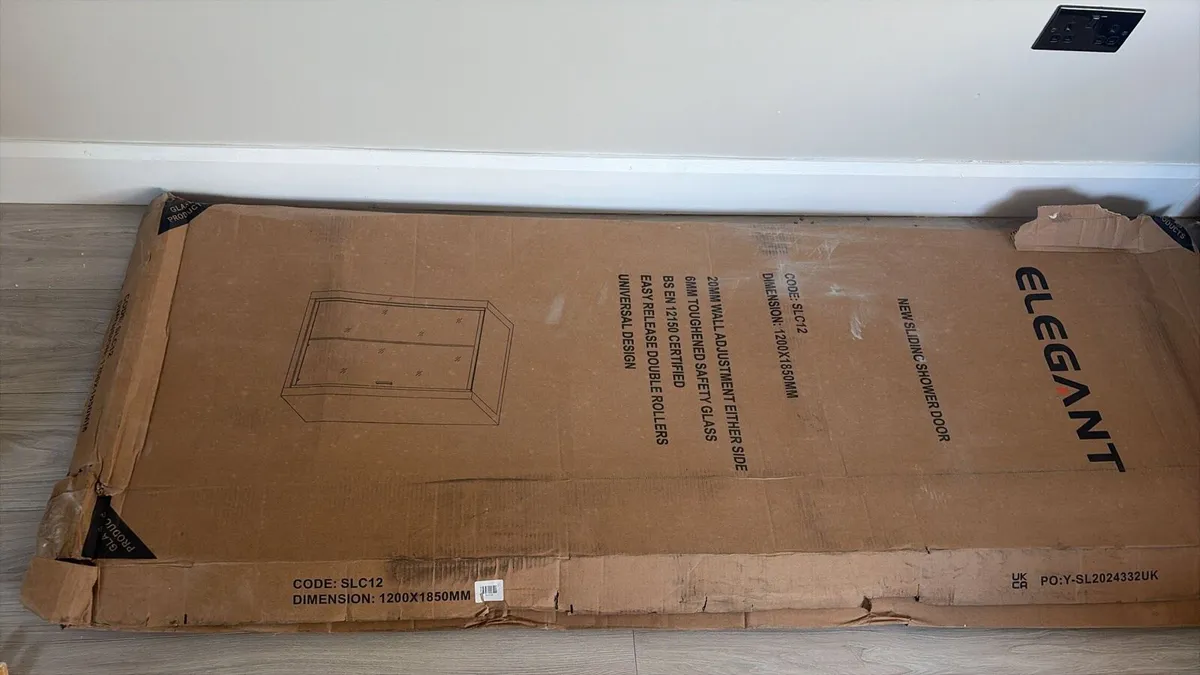 Shower door - Image 1