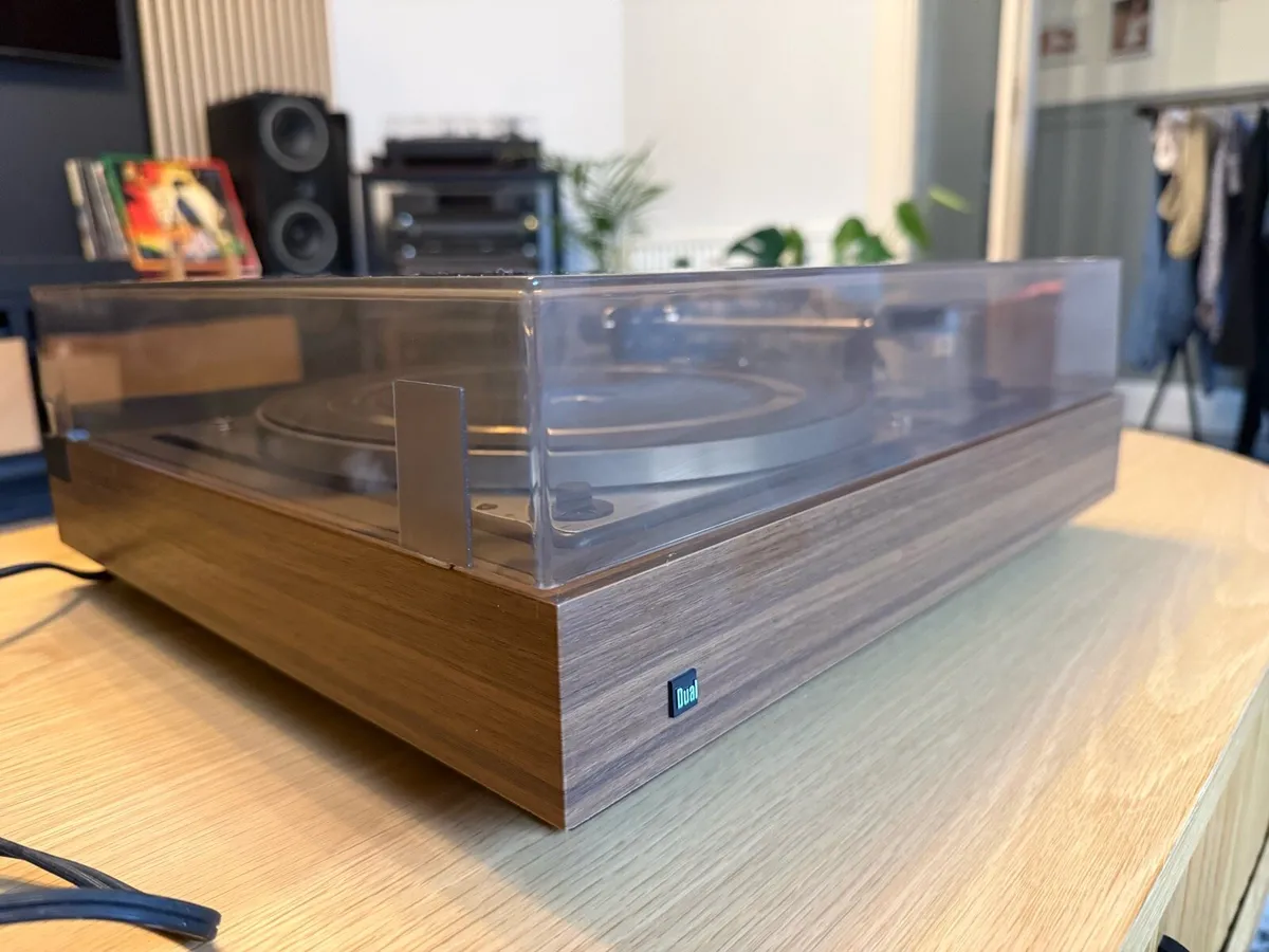 DUAL 1226 turntable/recorder with auto drop - Image 2