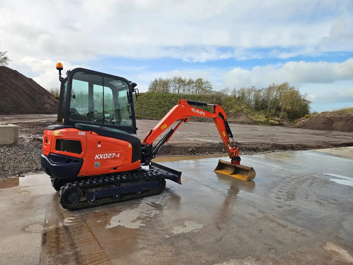 Kubota KX027-4 Mini Digger - Image 3
