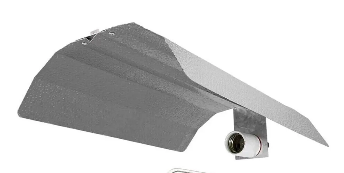 600W Lumii HPS Light + Ballast + Reflective Canopy - Image 3