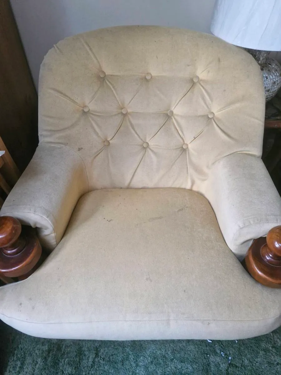 All items free - Image 2