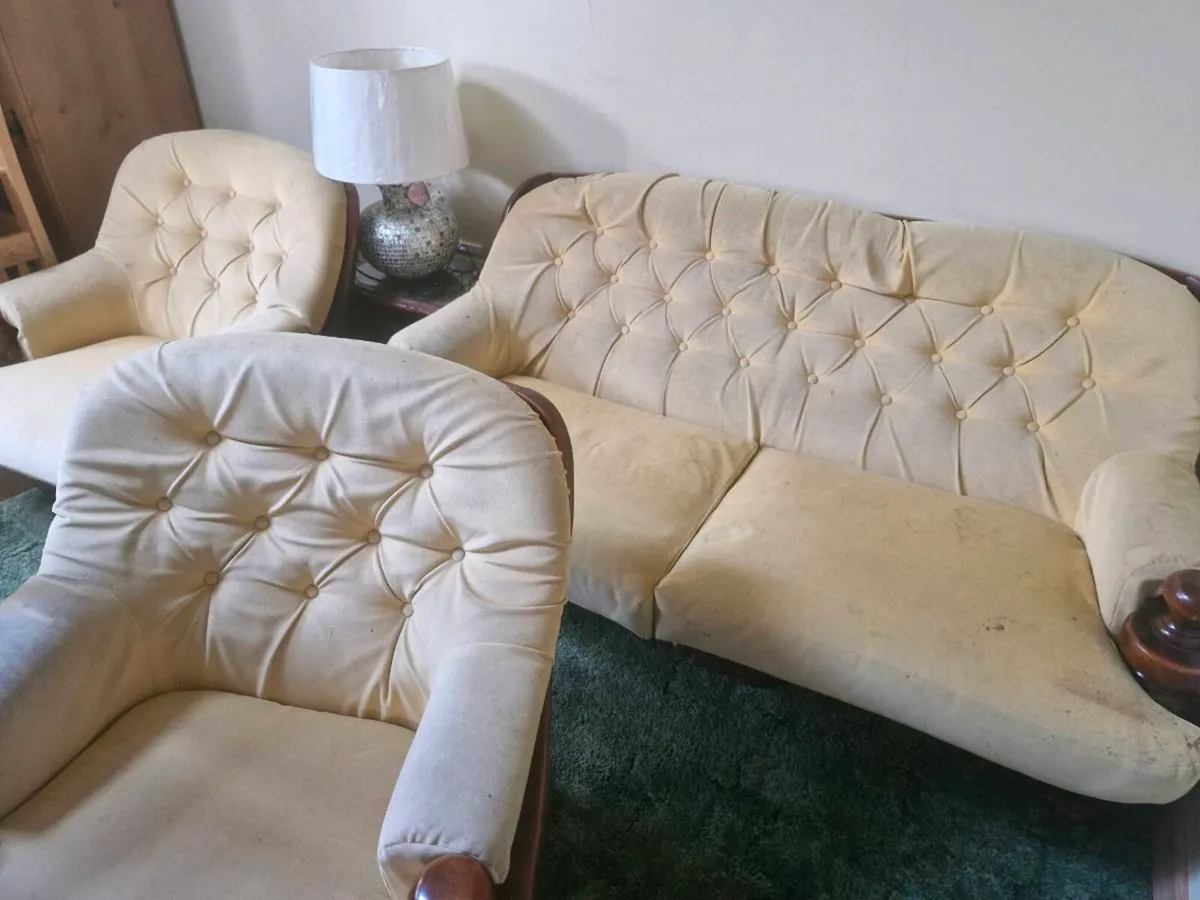 All items free - Image 4