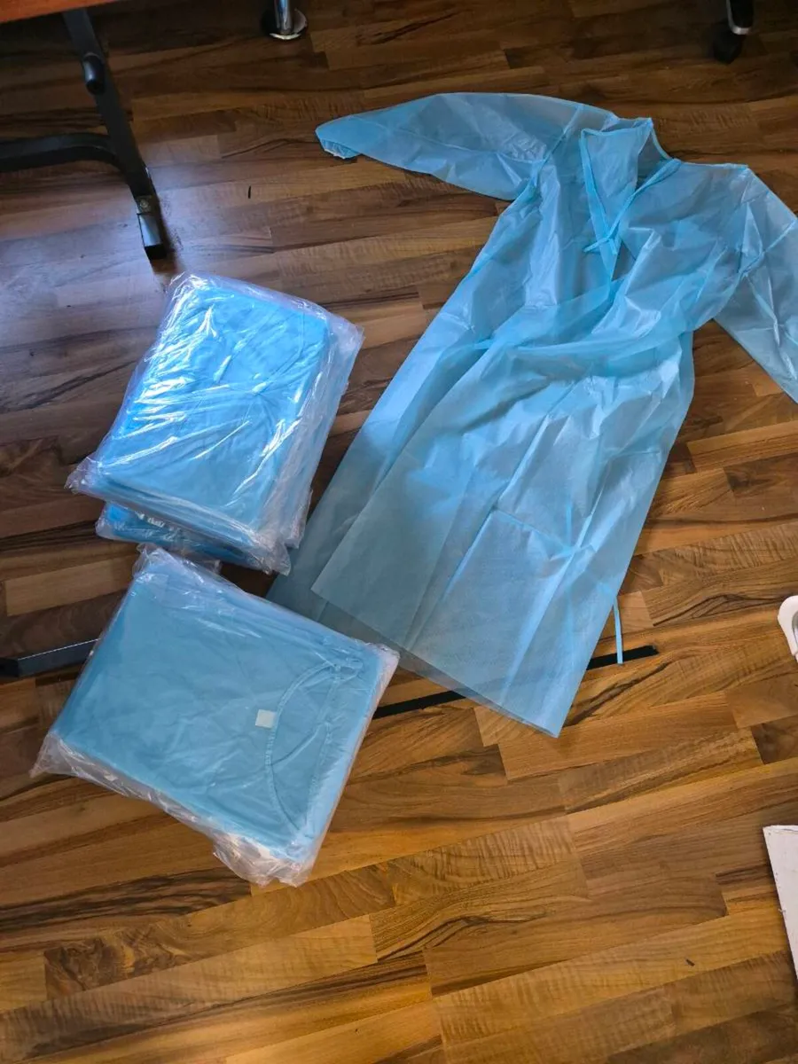 SURGICAL GOWANS - Image 4