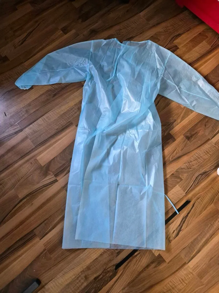 SURGICAL GOWANS - Image 1