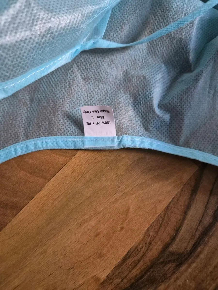 SURGICAL GOWANS - Image 2