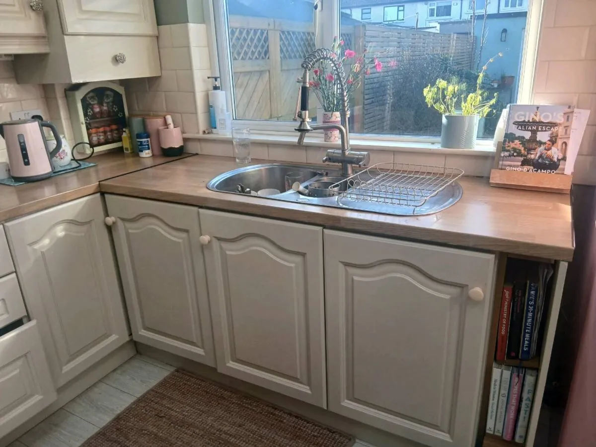 Kitchen cabinets solid wood - Image 2