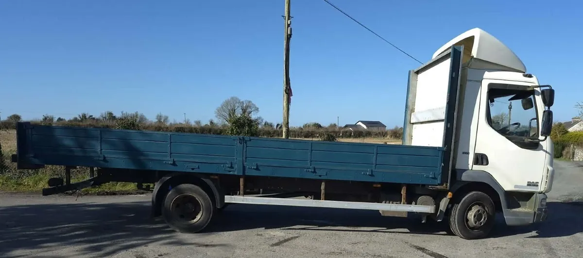 DAF LF 45.160  Truck with 20ft Dropside Body - Image 4
