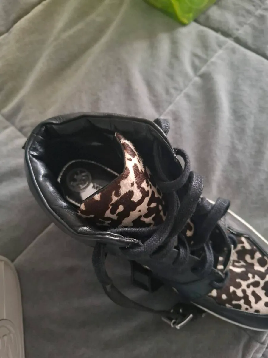 Ankle boots - Image 3