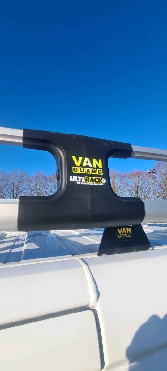 Renault Traffic Roofrack - Image 2