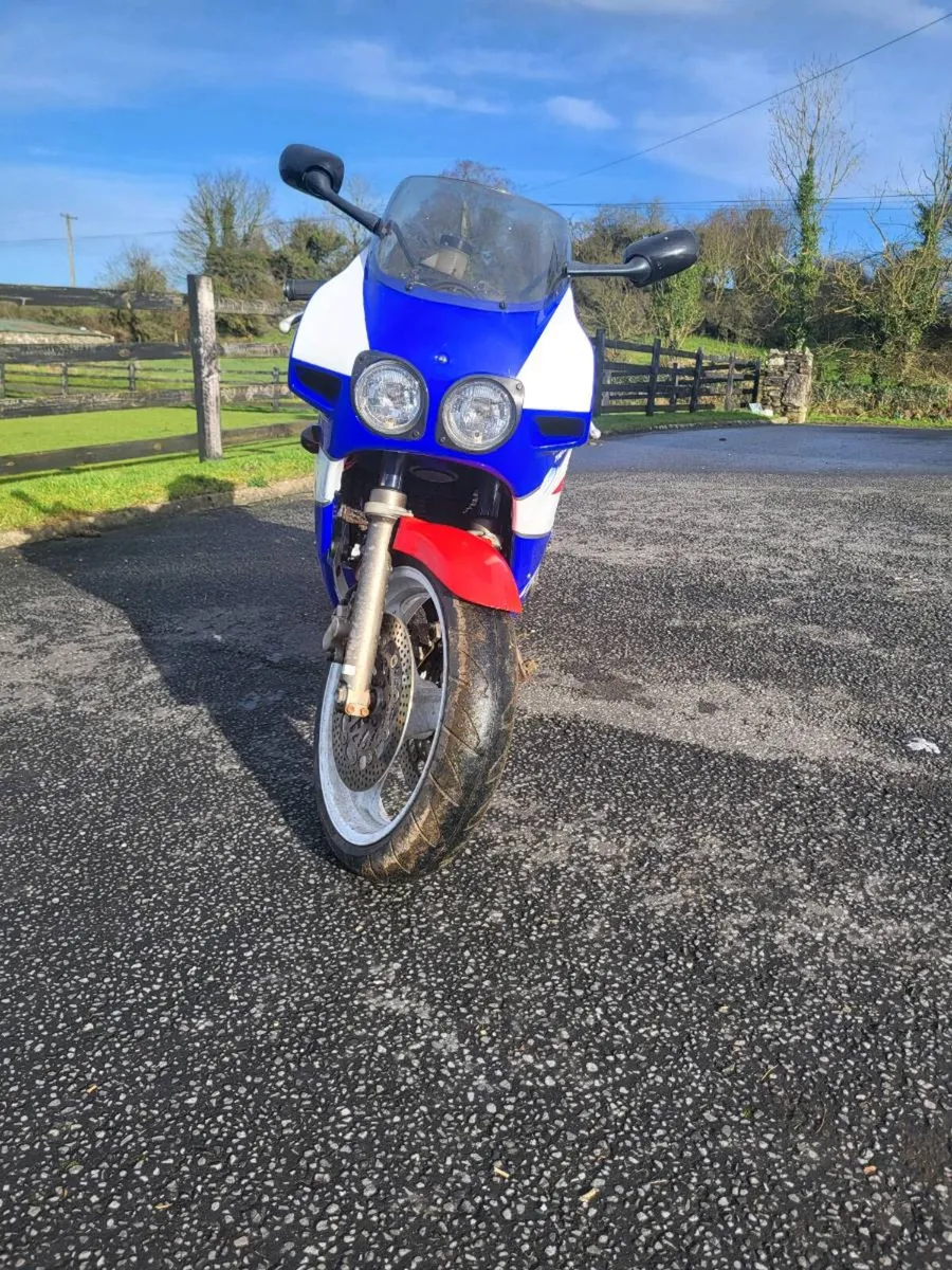 Honda CBR400 RR - Image 3