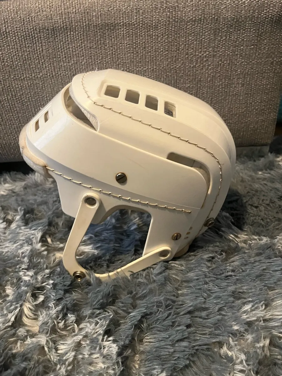 White Gola Helmet - Image 2