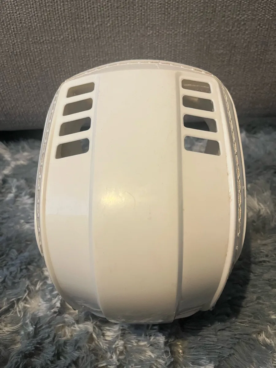 White Gola Helmet - Image 4