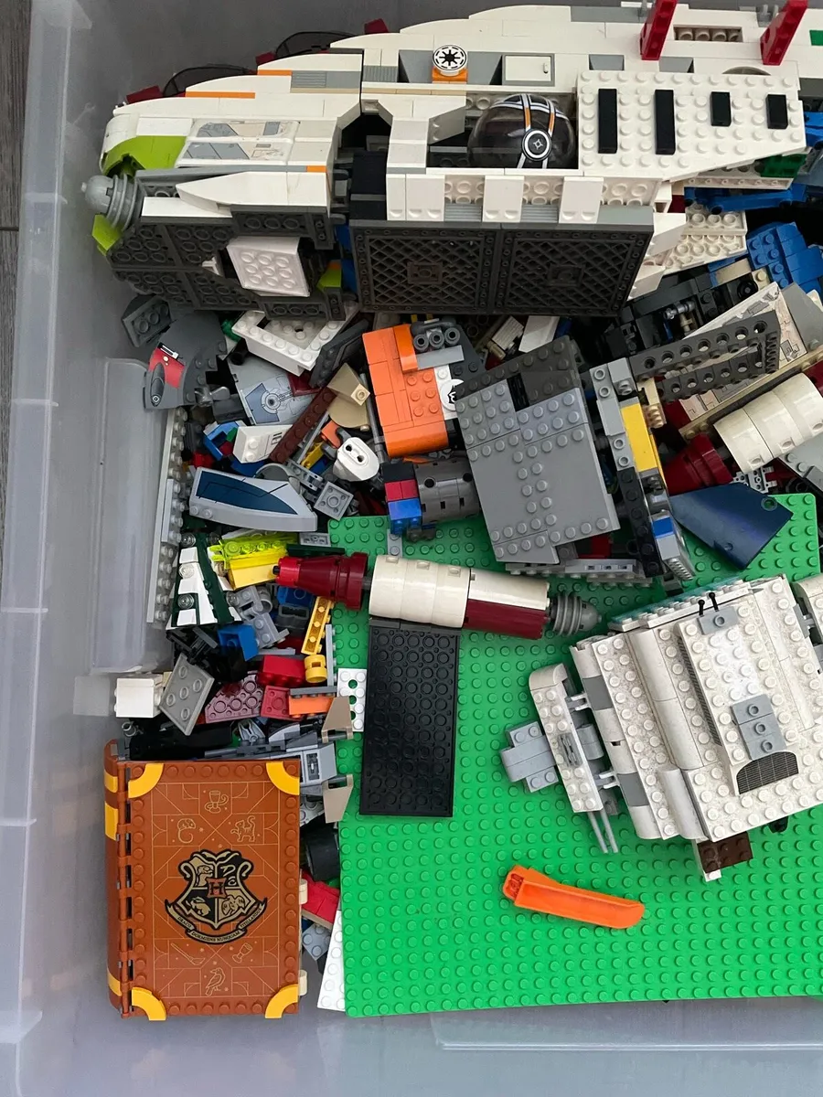 MASSIVE LEGO LOT - Image 3