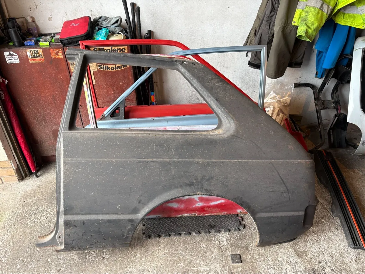 Toyota Starlet kp doors an parts - Image 3