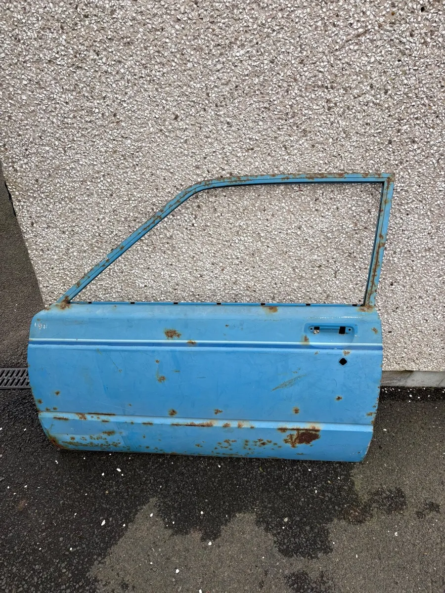 Toyota Starlet kp doors an parts - Image 1