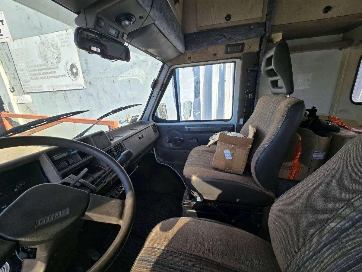 Fiat Ducato left hand drive Weinsberg Body 2 berth - Image 3