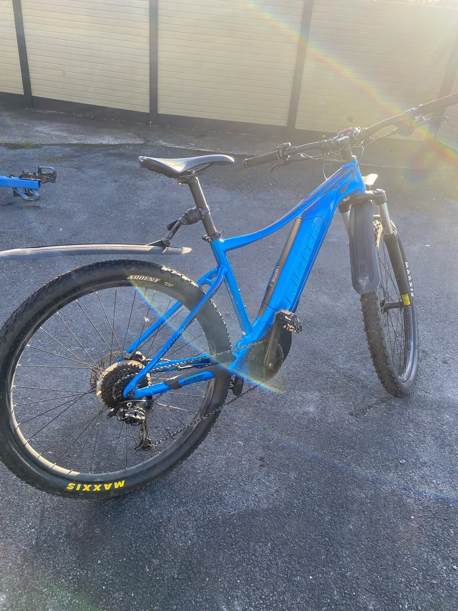 Giant Fathom e-bike - Image 3