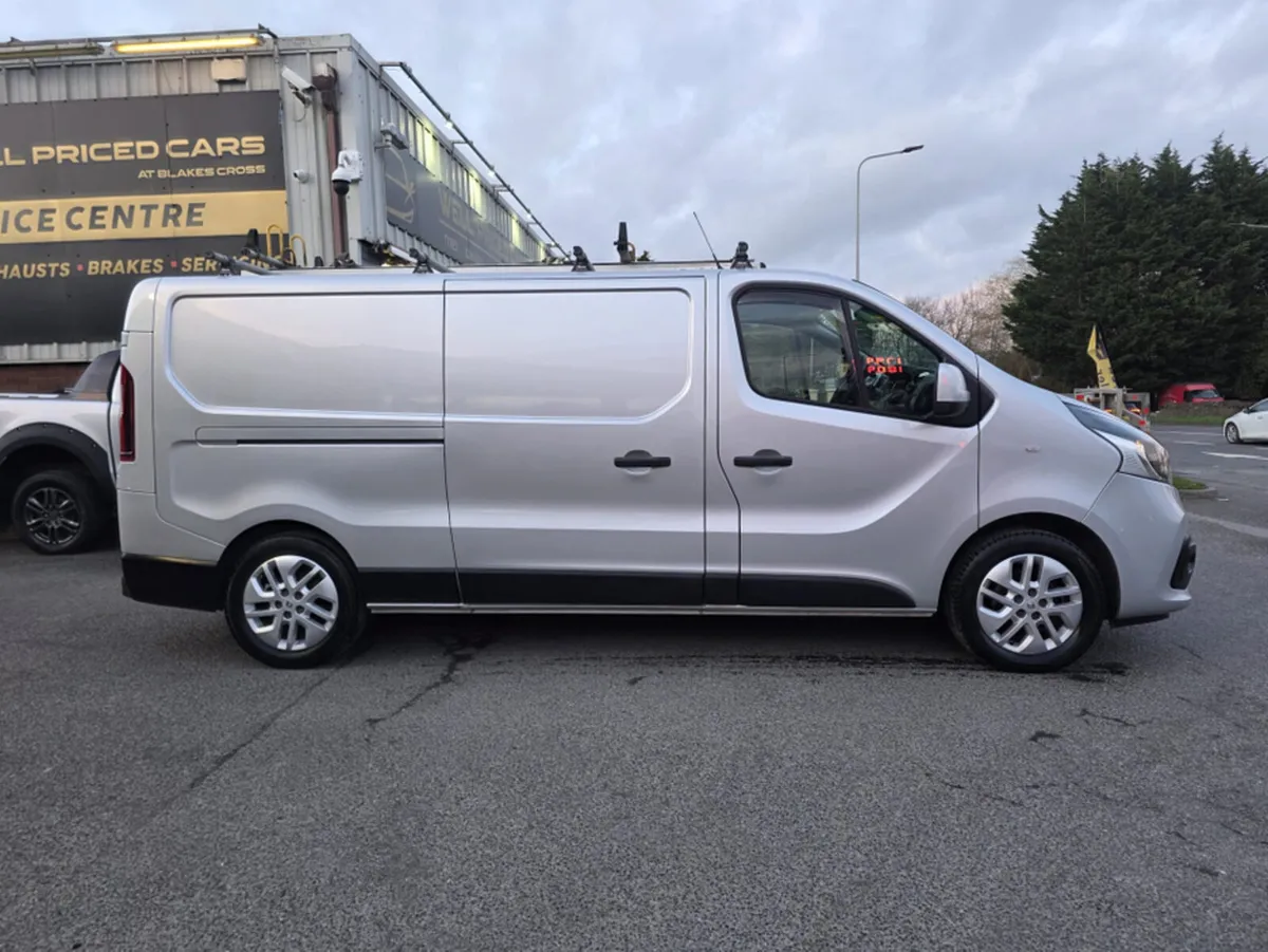 Opel Vivaro PANEL VAN SPORTIVE 3100 3100-L2H1-2 - Image 3