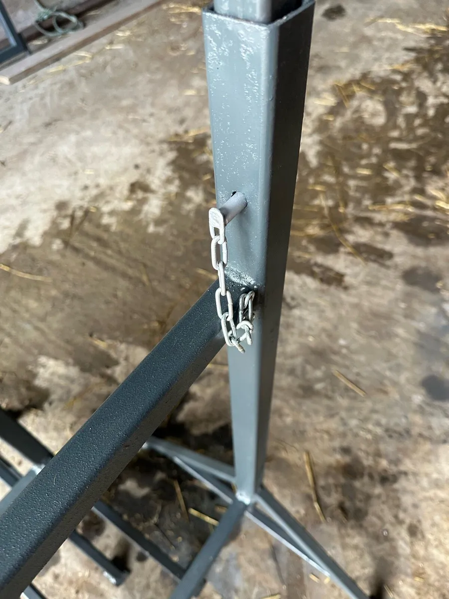 Trestles / Builders stands - Image 2