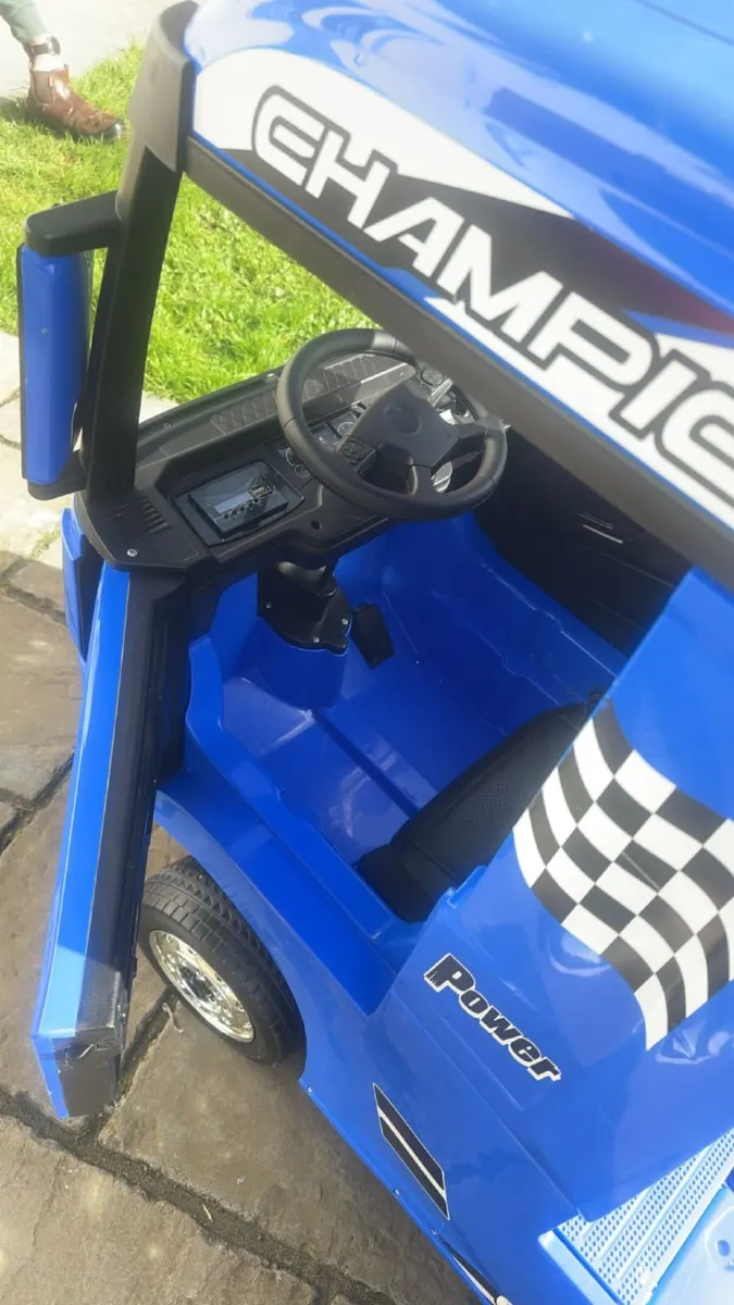 Battery operated toy truck and trailer. - Image 2