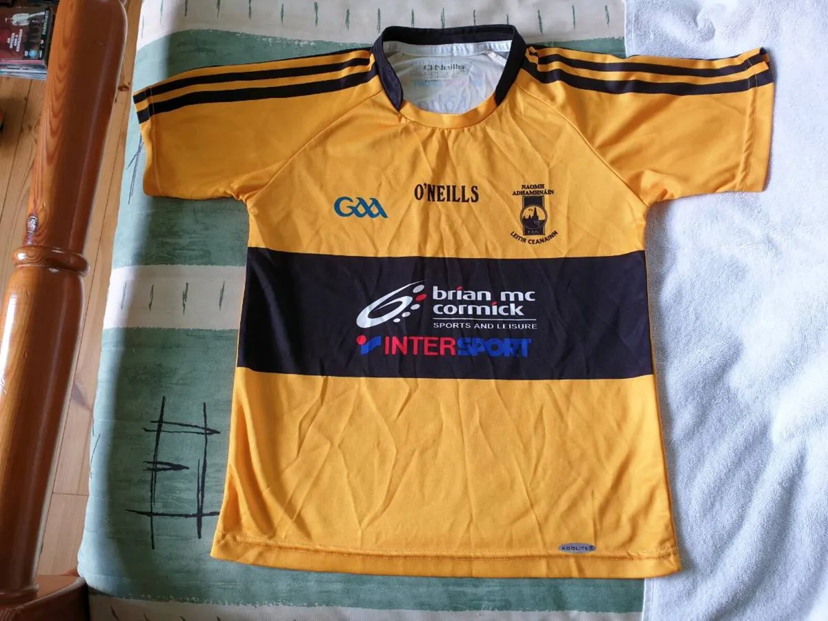 St Eunans Gaelic Football Home Jersey 2016 to 2017 - Image 1