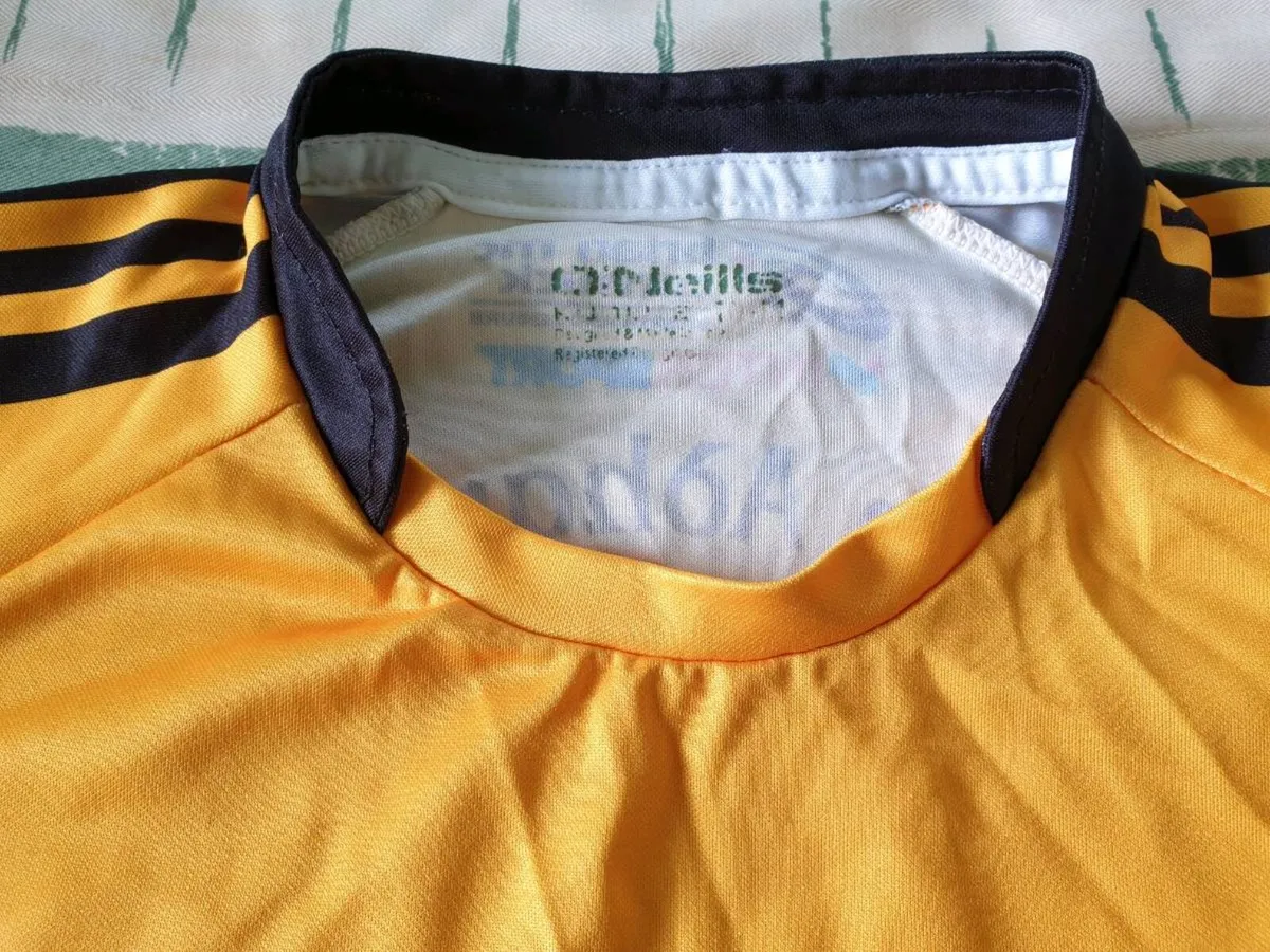 St Eunans Gaelic Football Home Jersey 2016 to 2017 - Image 3