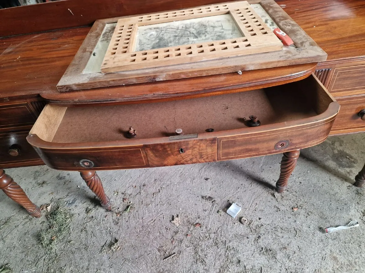 Serving Table - Image 3