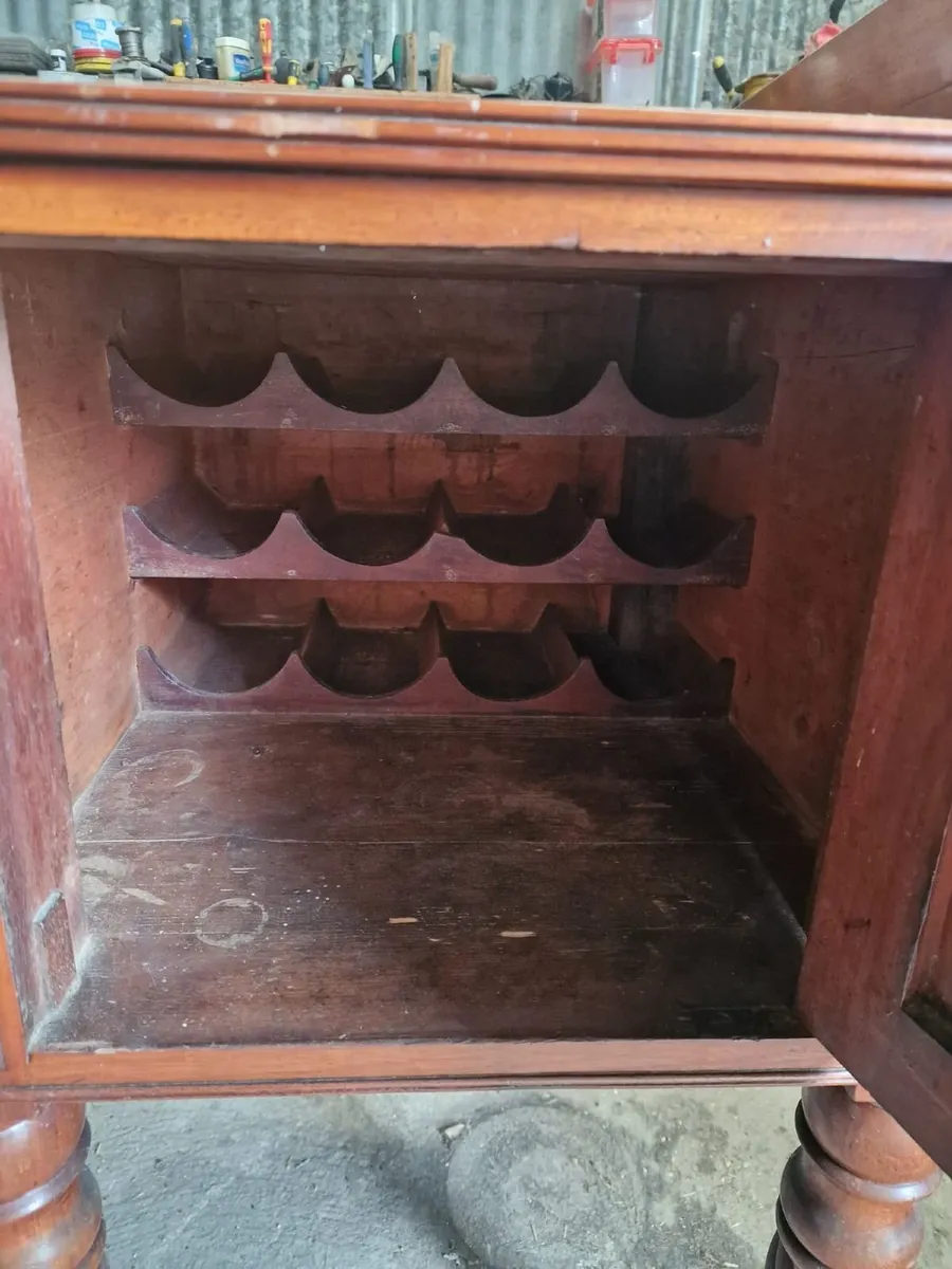 Serving Table - Image 4