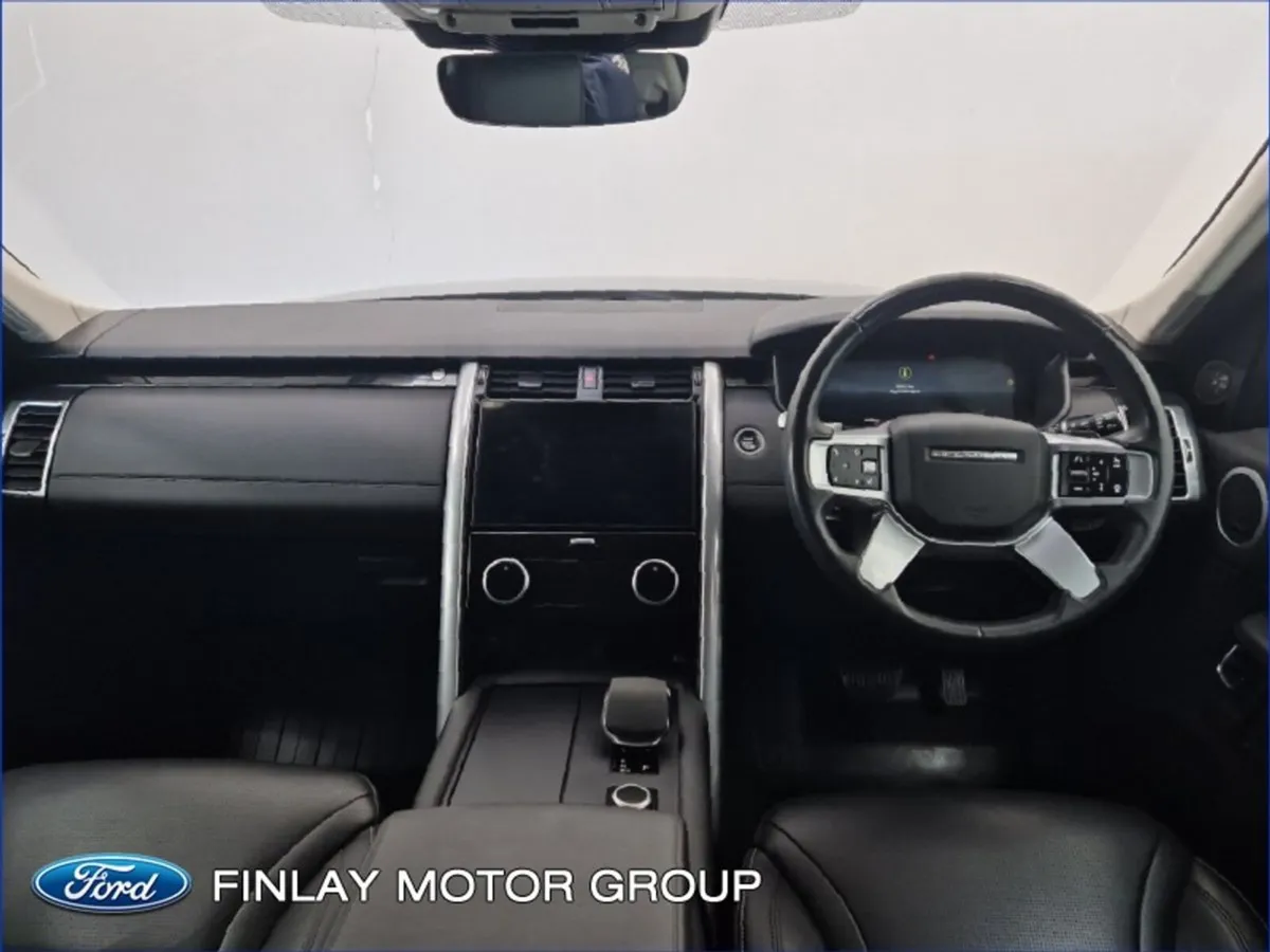 Land Rover Discovery 3.0 SD6 SE COMMERCIAL - Image 2