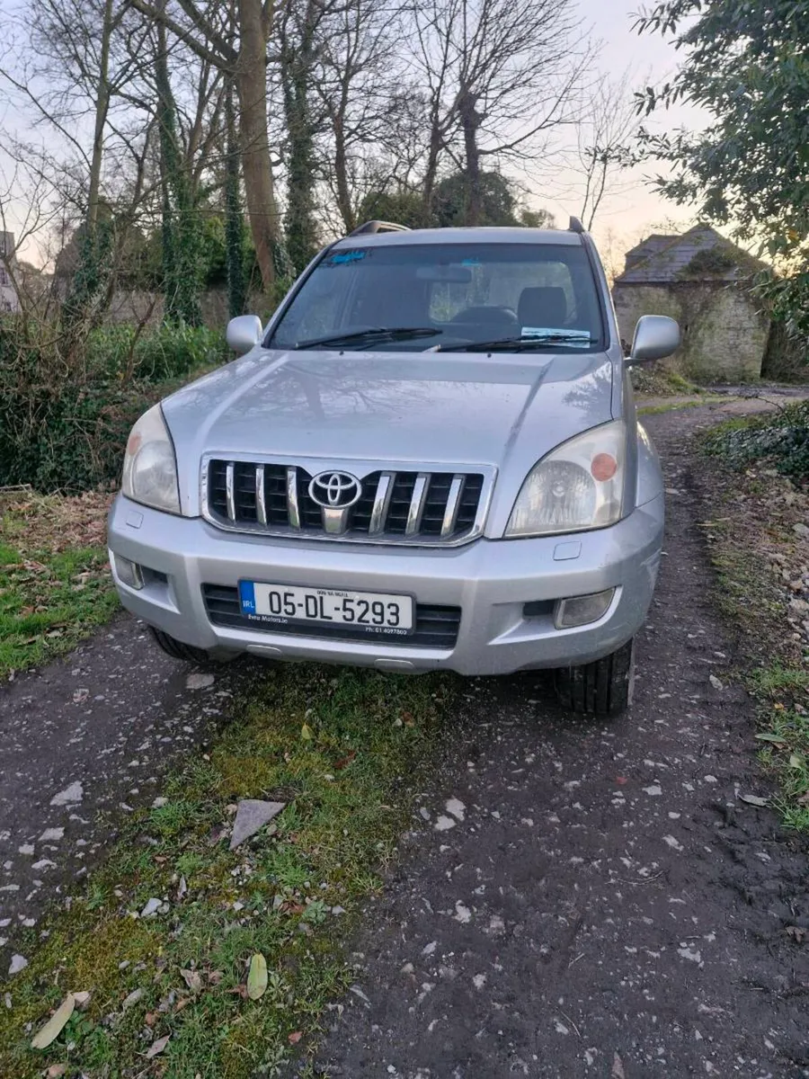 2005 Toyota Landcruiser - Image 2