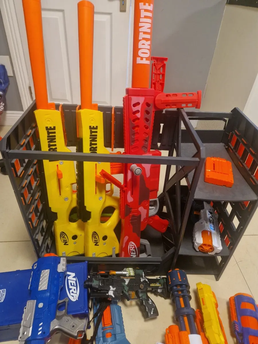 Toys nerf guns and stand - Image 2