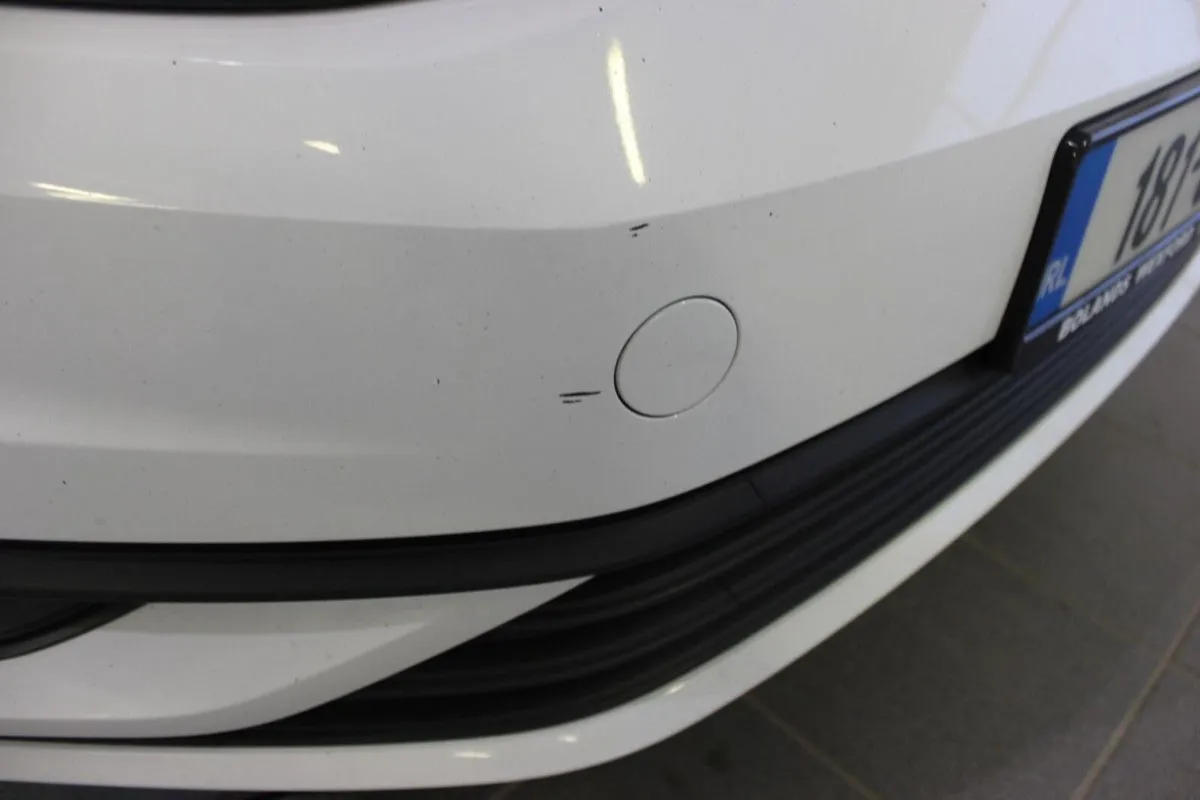 Volkswagen Golf GOLF 1.6 TRENDLINE TDI 115BHP VAN - Image 2