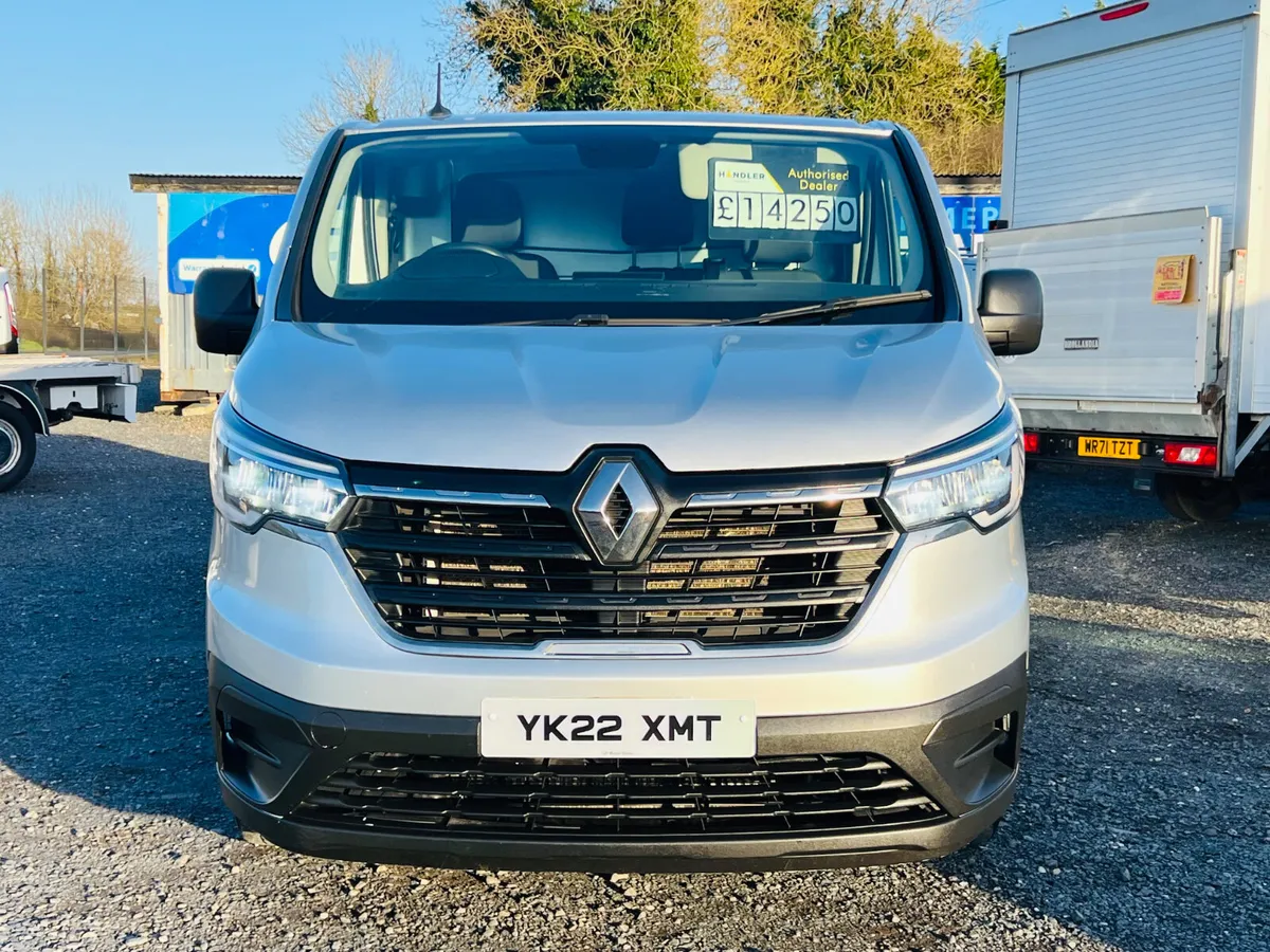 2022 Renault Trafic LWB 150BHP €17000 ON IRISH REG - Image 2