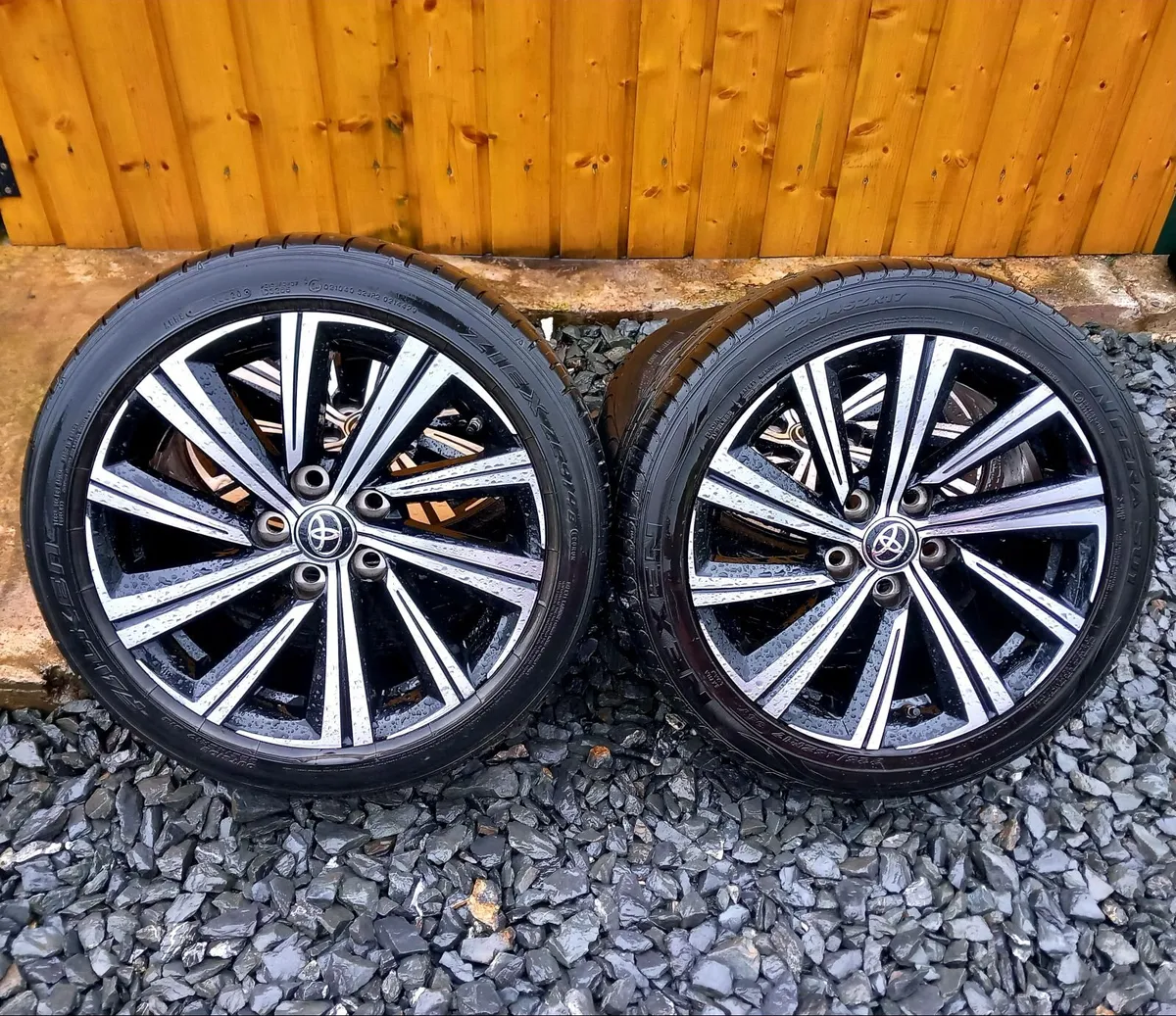 Toyota 17inch 5x114.3 Alloy Wheels - Image 1
