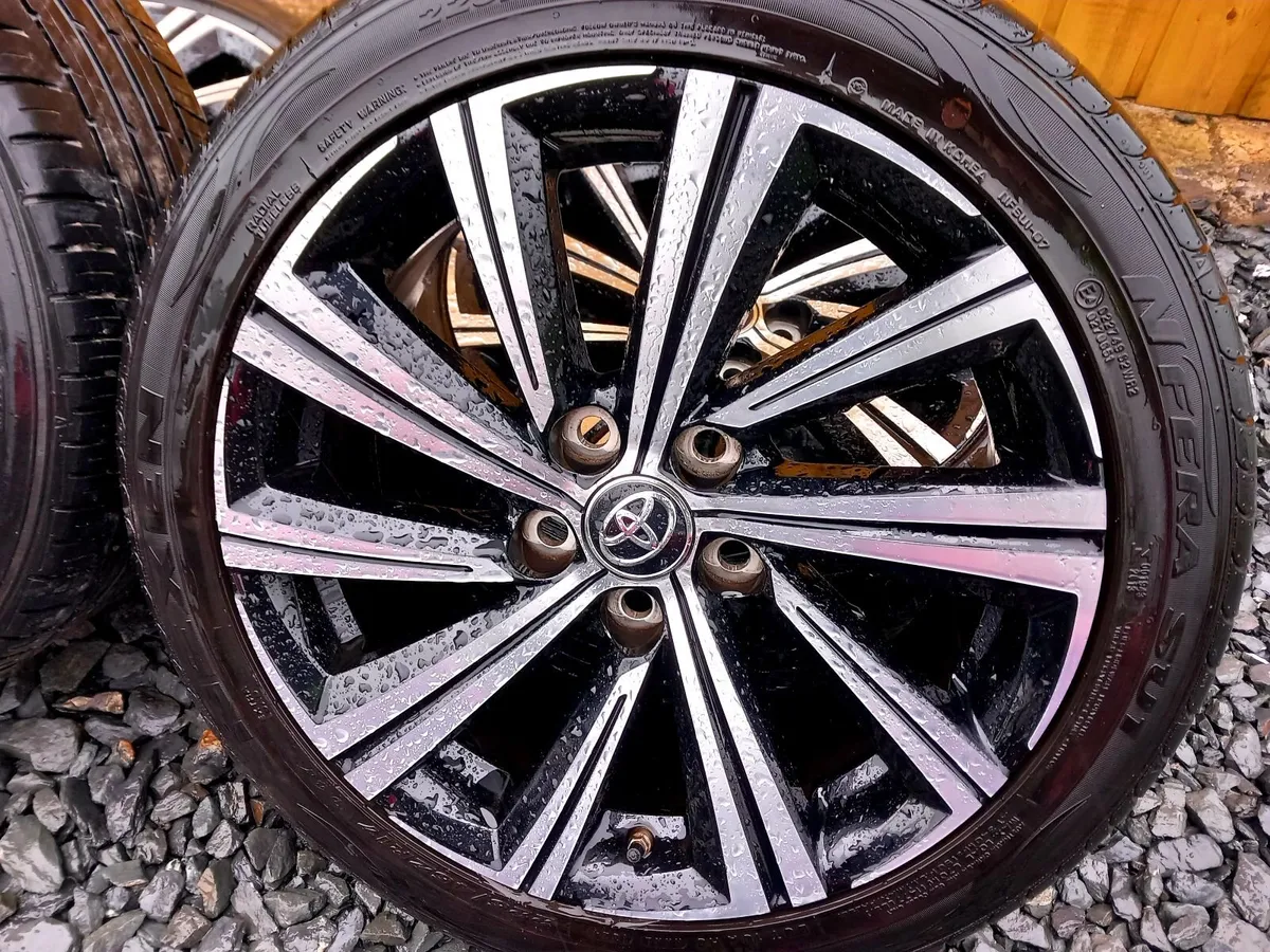 Toyota 17inch 5x114.3 Alloy Wheels - Image 3