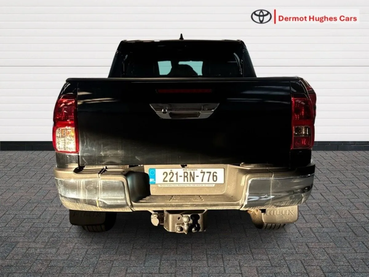 Toyota Hilux 2.4 SR5 DOUBLE CAB 4DR - Image 4