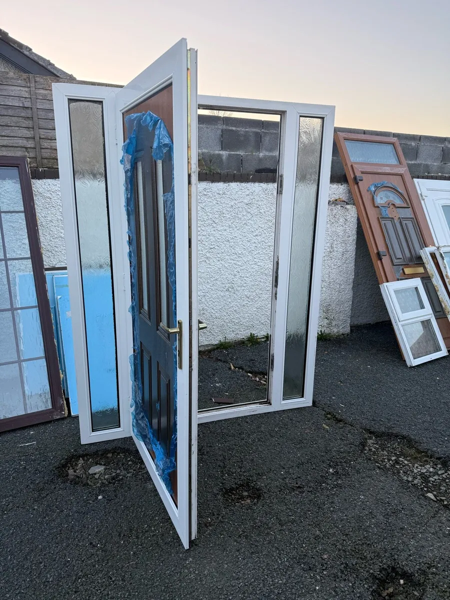 Pvc front door - Image 4