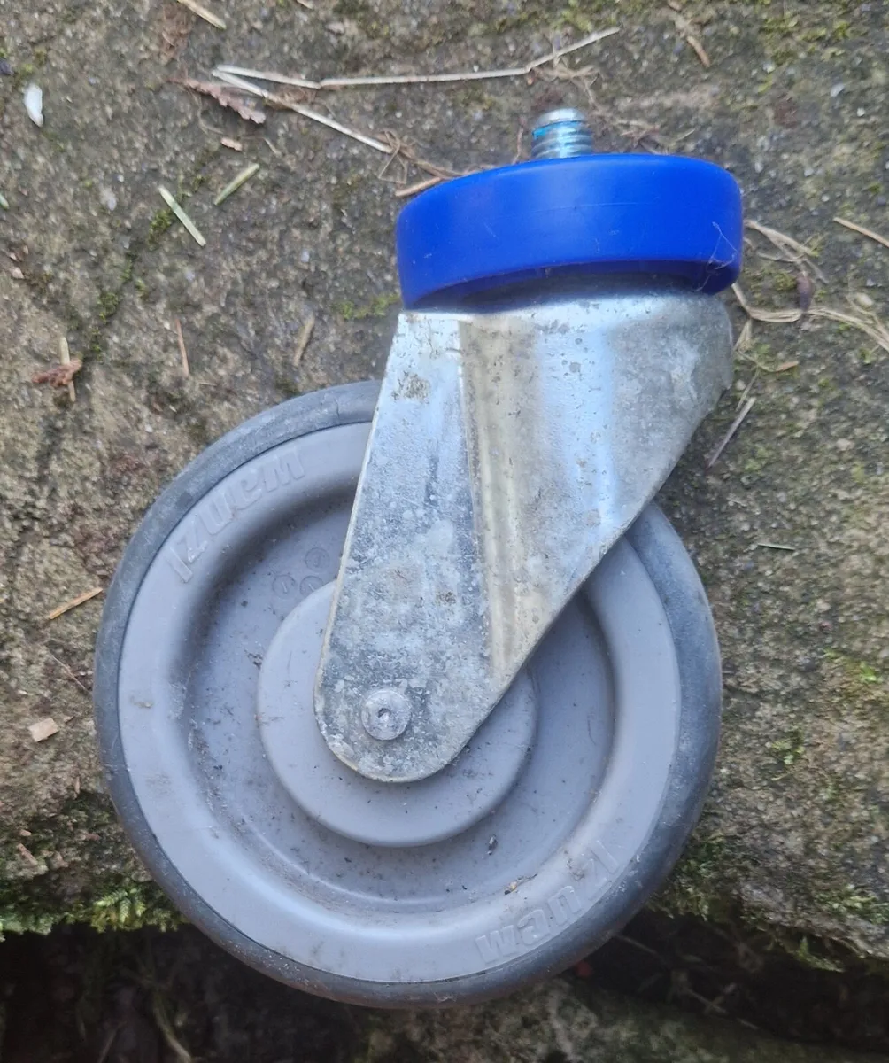 CASTOR WHEELS FROM SHOPPING TROLLIES - Image 2