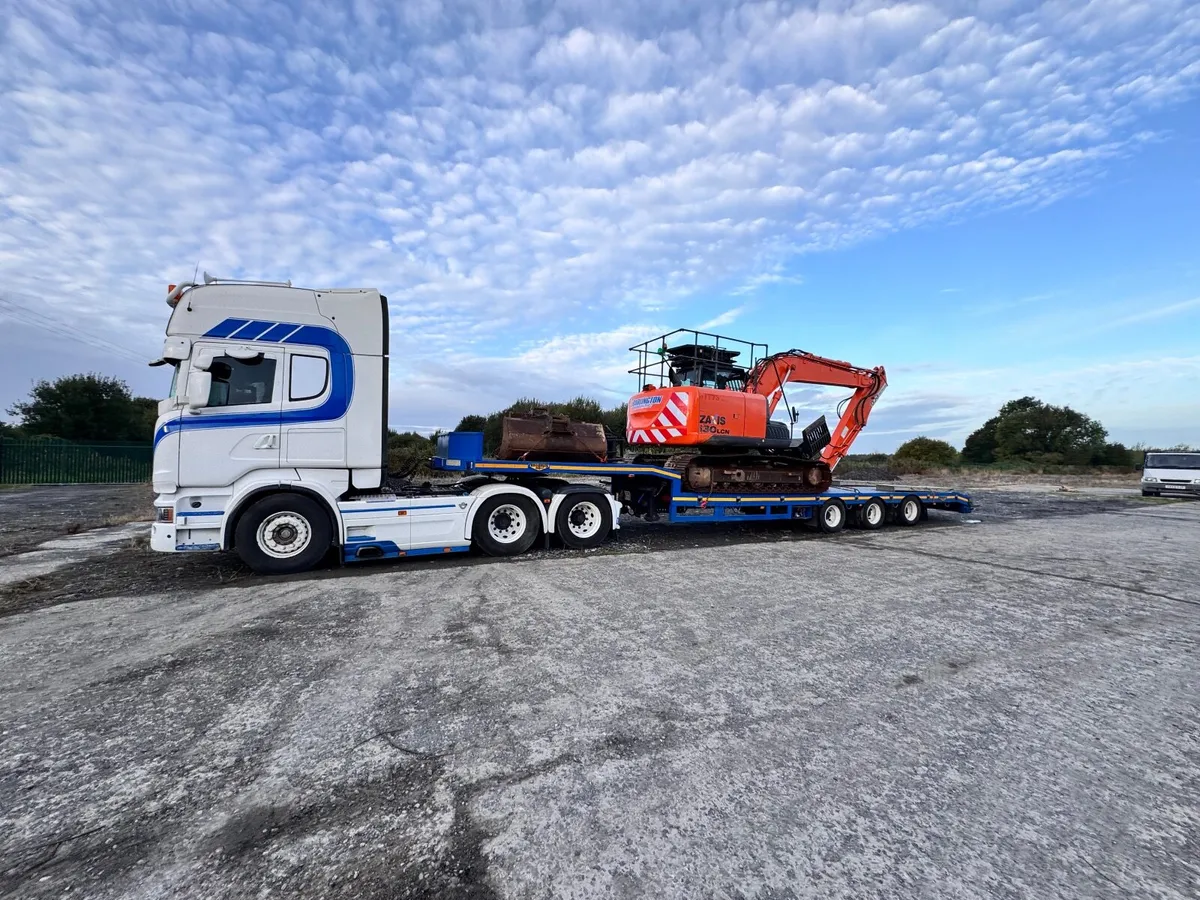 Digger hire - Image 2