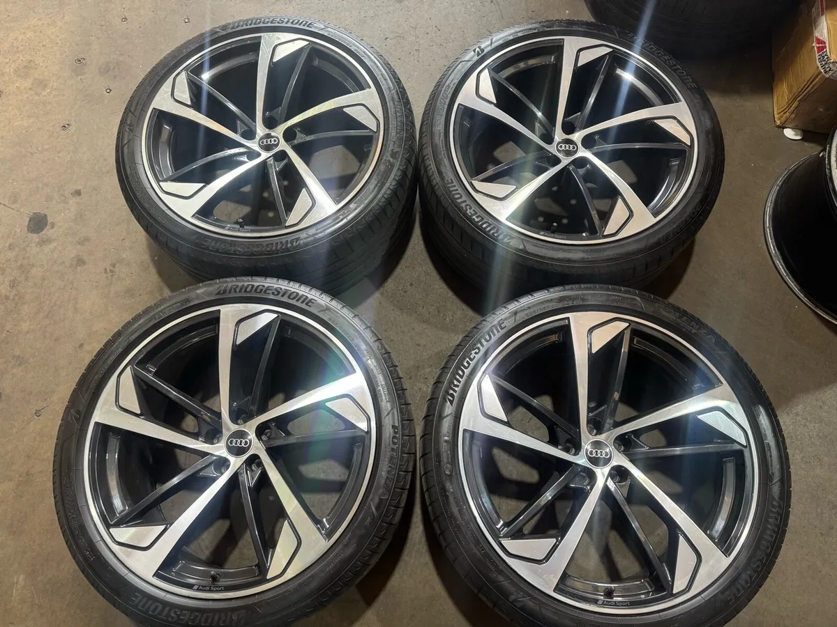 22’ GENUINE AUDI SQ7 ALLOYS & TYRES (TRAPEZOID) - Image 1