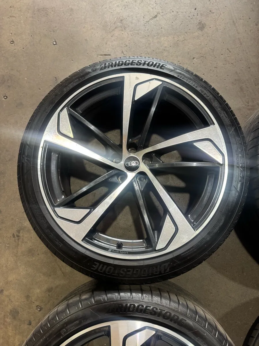 22’ GENUINE AUDI SQ7 ALLOYS & TYRES (TRAPEZOID) - Image 2
