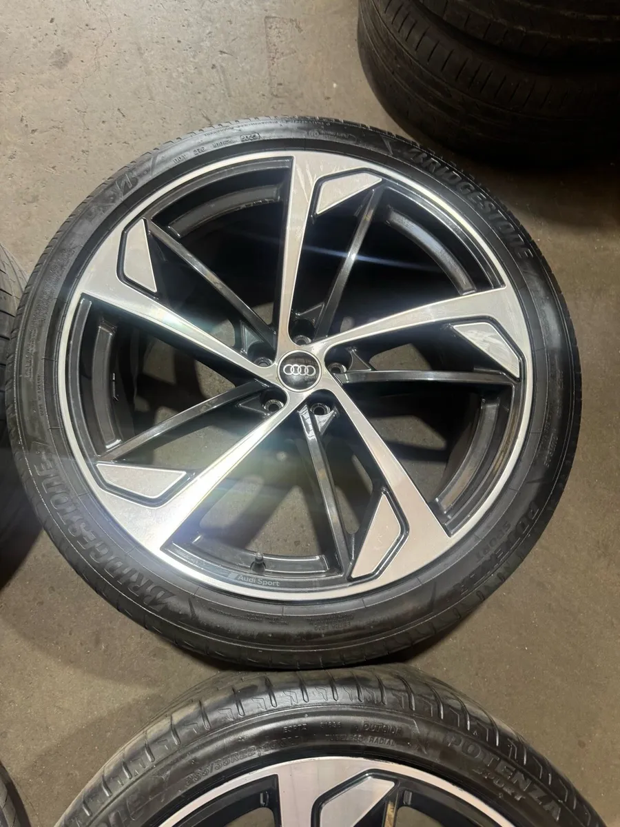22’ GENUINE AUDI SQ7 ALLOYS & TYRES (TRAPEZOID) - Image 3