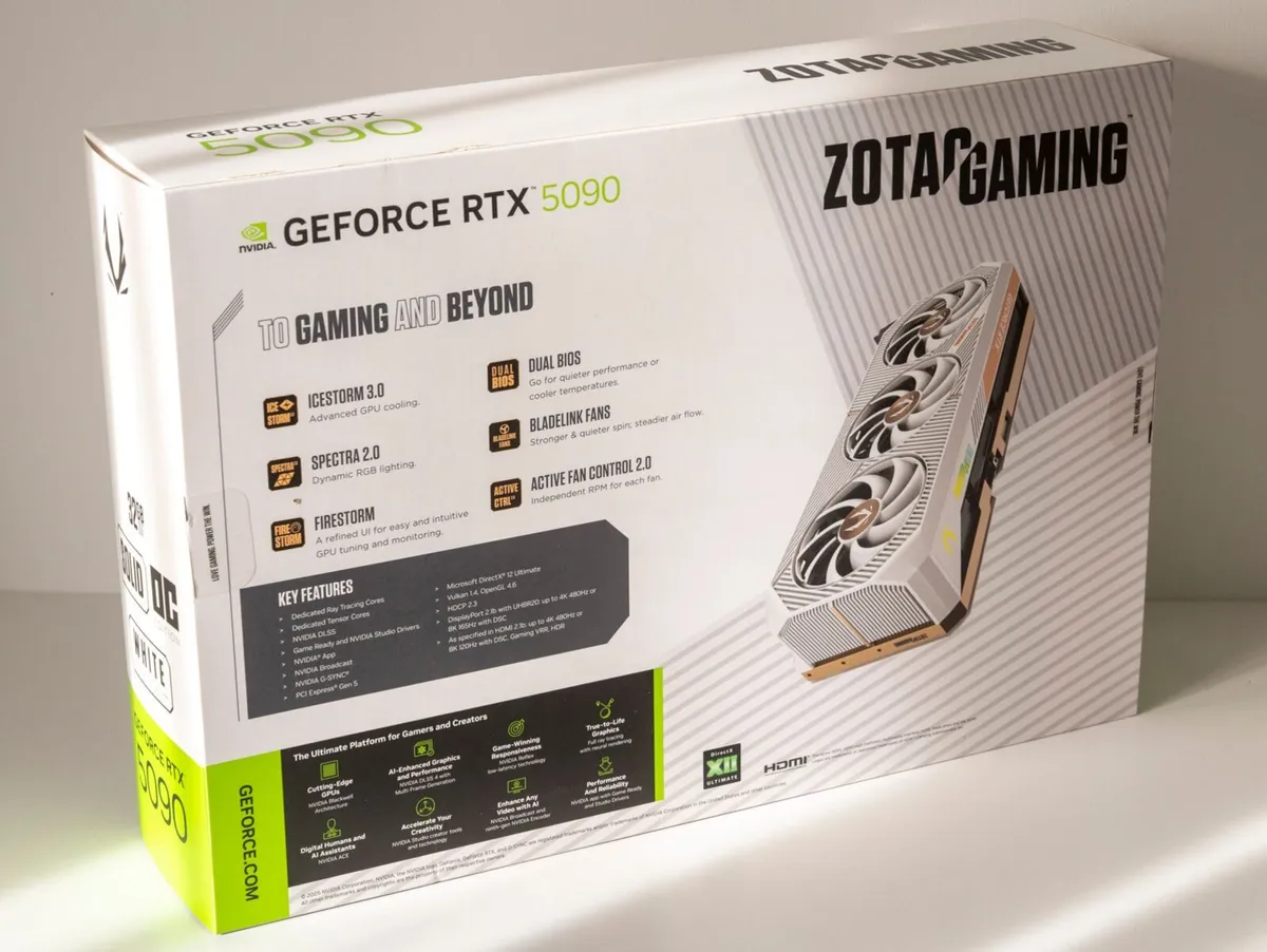 NVidia GeForce RTX 5090 32GB Zotac SOLID OC White - Image 2