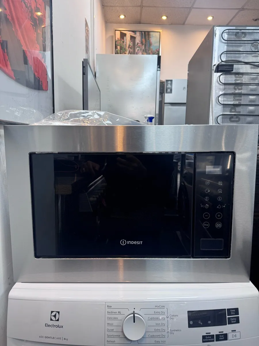 Indesit Built in microwave with grill stainless - Image 1