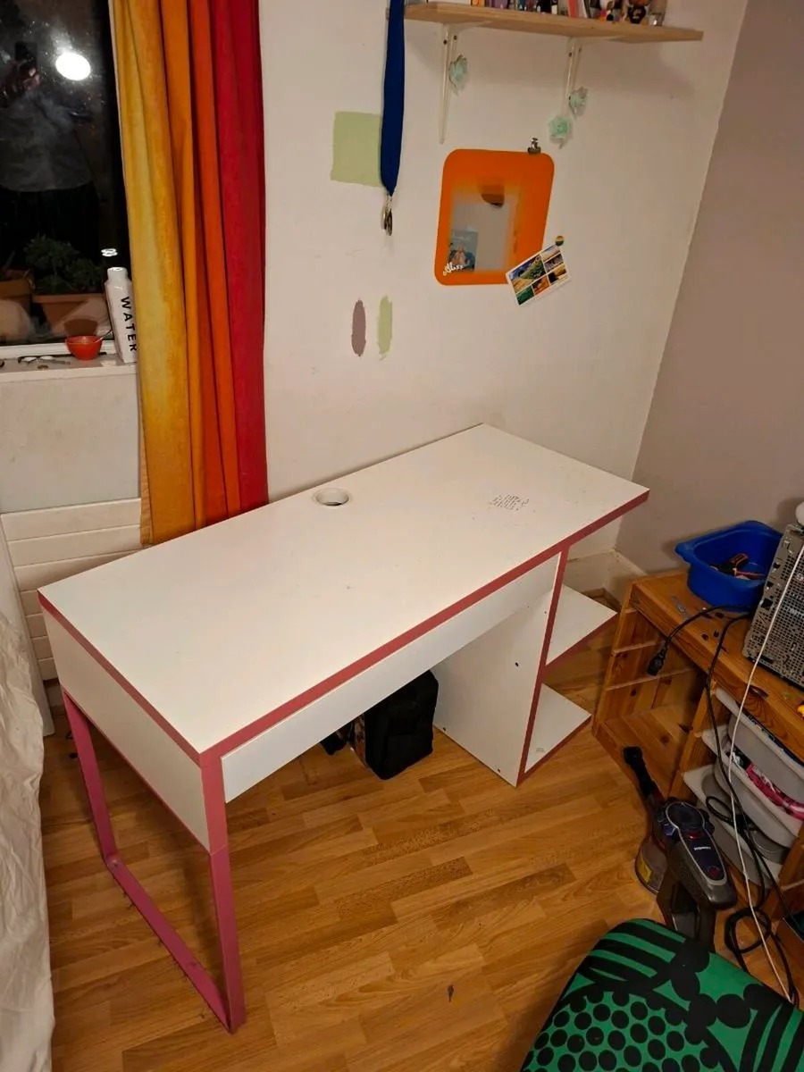 Ikea Micke desk - Image 1