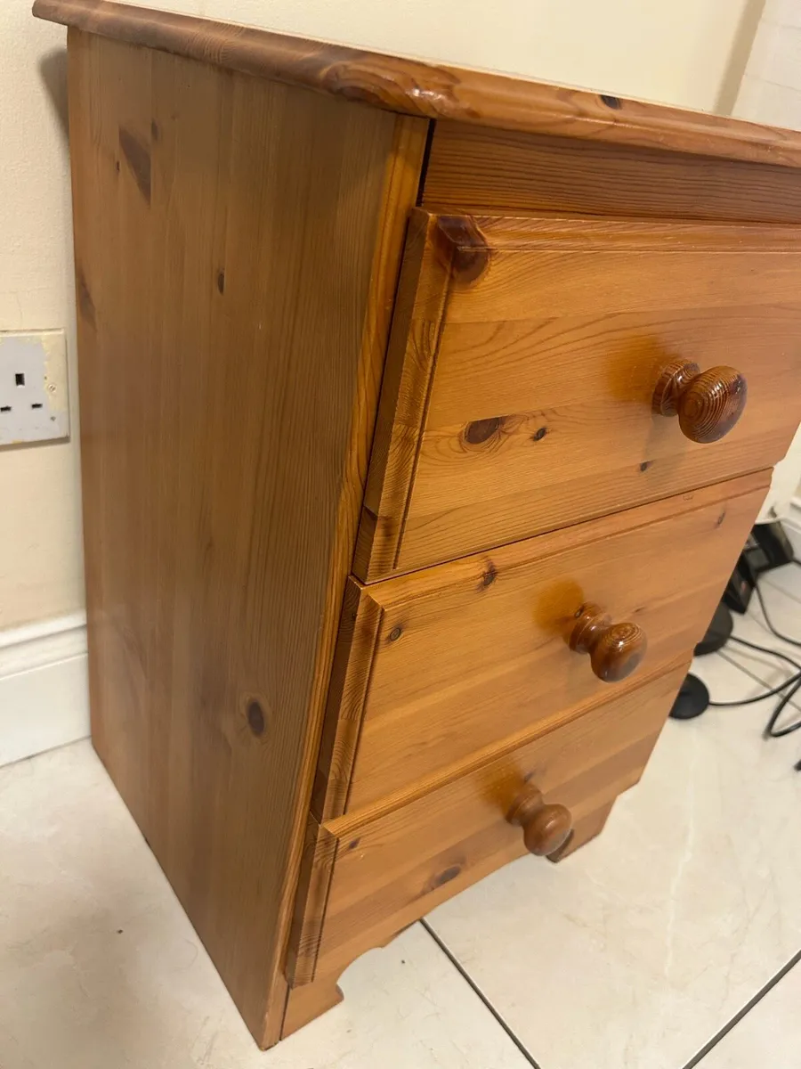 Two bedside lockers €30 each - Image 3